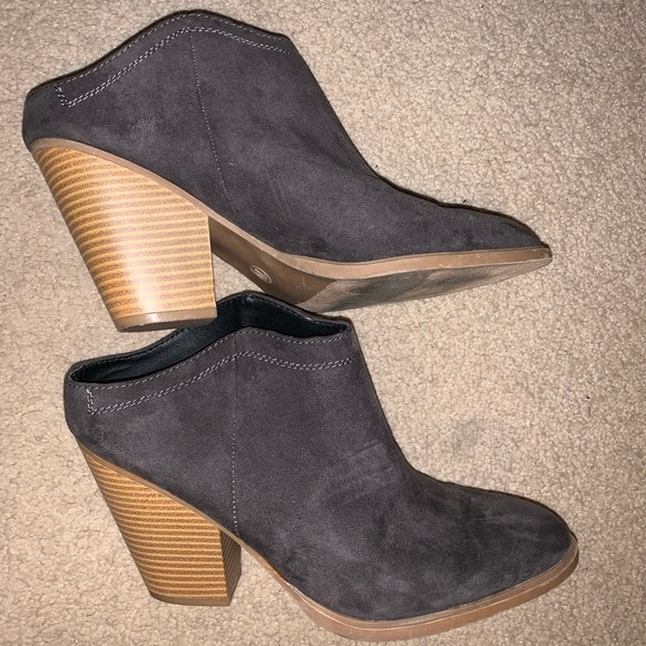 Grey suede high heeled bootie slip ons - Picture 4 of 4